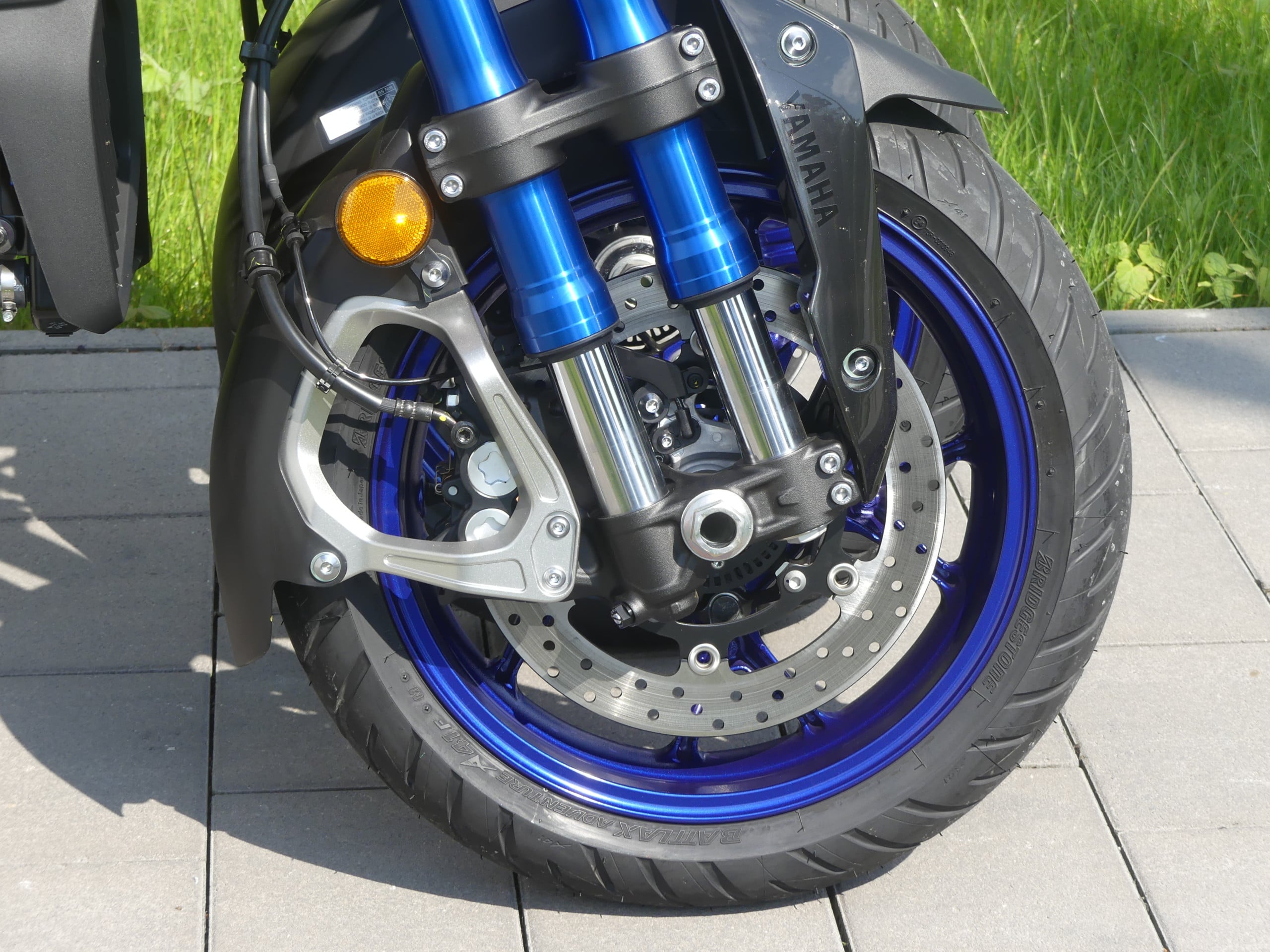 Yamaha Niken ++ 2800 KM ++ Kein Vorführer ++