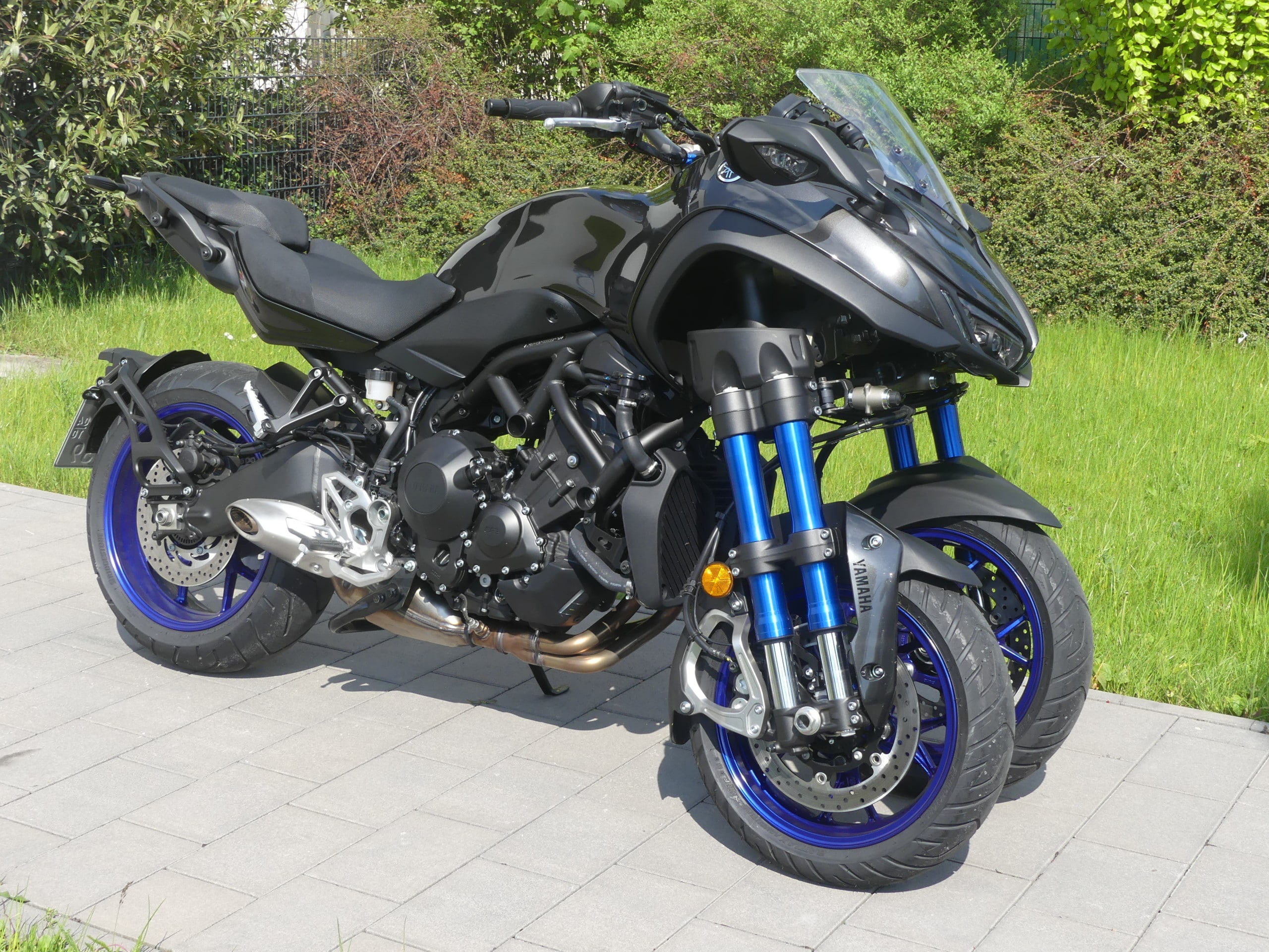 Yamaha Niken ++ 2800 KM ++ Kein Vorführer ++