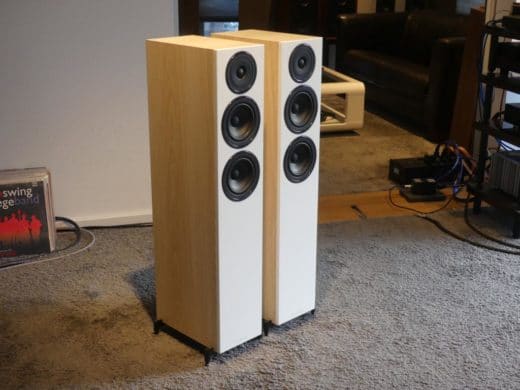 Diamond 12.3 Light Oak