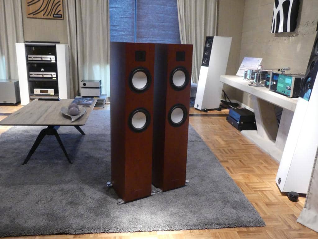 Arcona 80