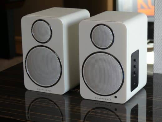 DS-2 White