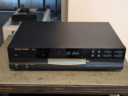HD 750